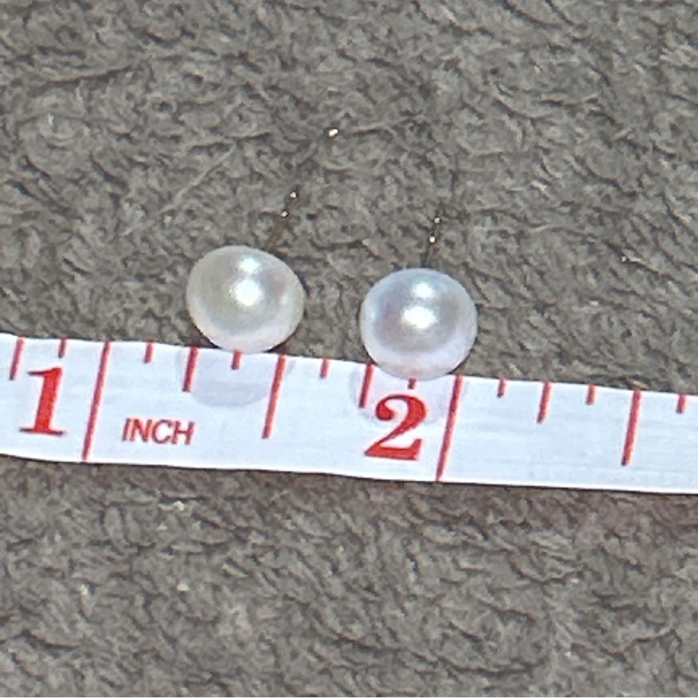 Vintage 14k Elegant White Pearl Earrings